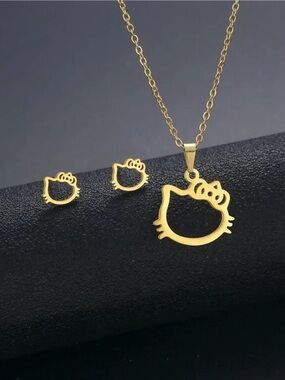 Hello Kitty Gold Necklace & Stud Earring Set